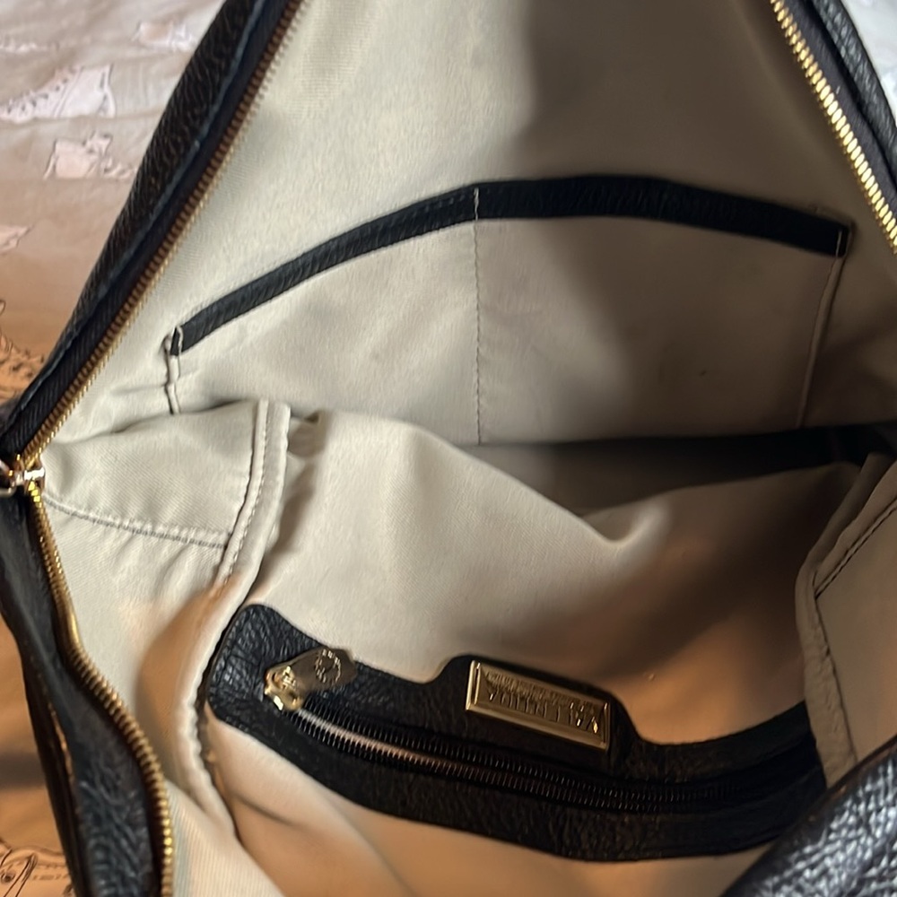 Leather backpack - Picture 5 of 6